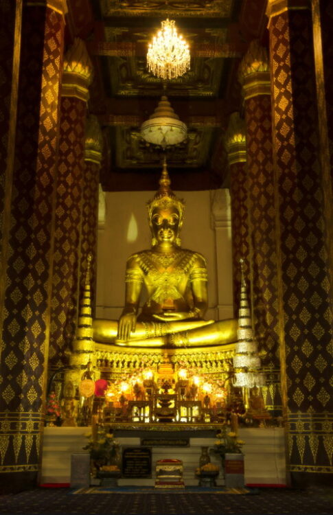 พระพุทธนิมิตวิชิตมารโมลีศรีสรรเพชญ์บรมไตรโลกนาถ วัดหน้าพระเมรุ อยุธยา