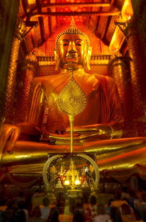 พระพุทธไตรรัตนนายก (หลวงพ่อโต) วัดพนัญเชิง จ.พระนครศรีอยุธยา